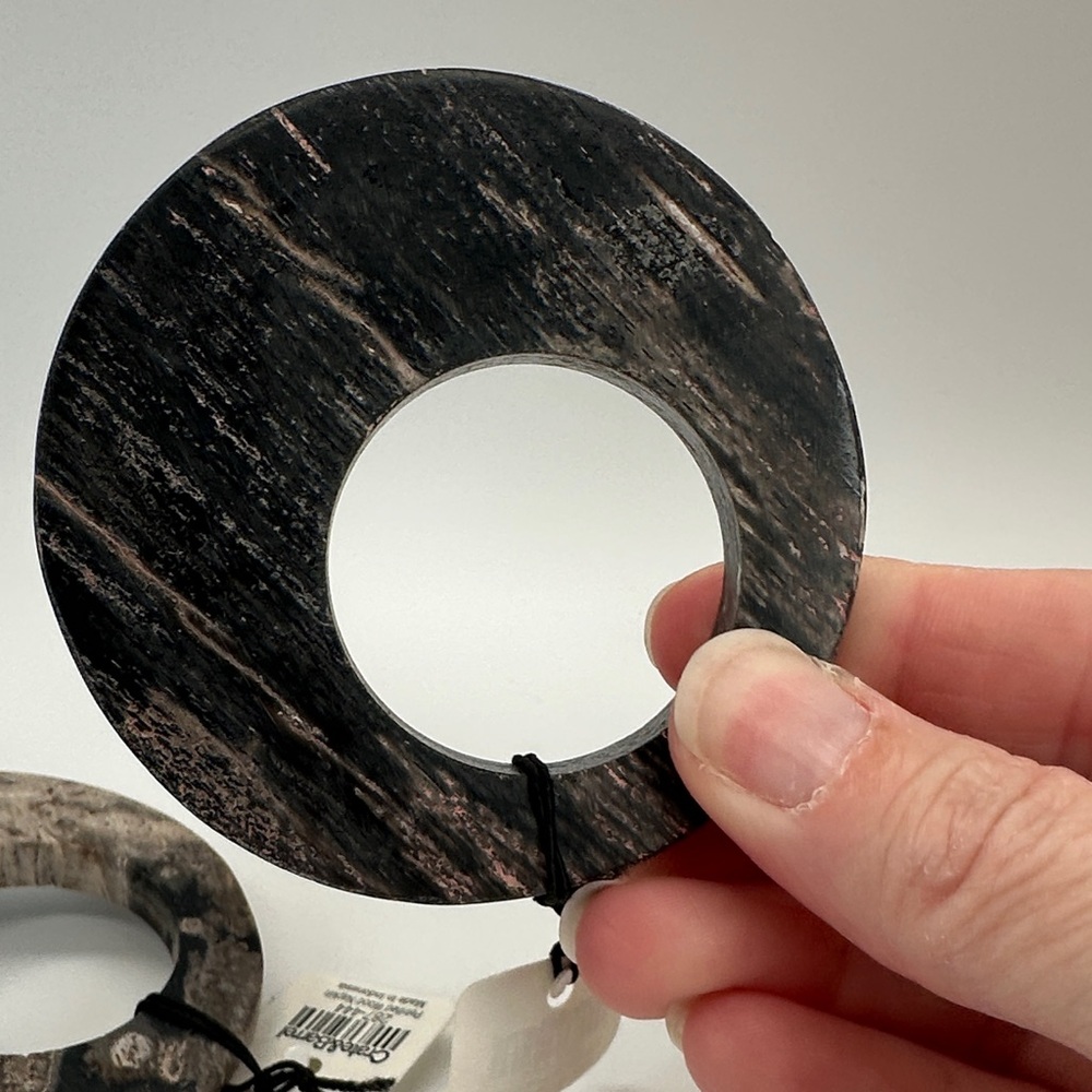 Crate and Barrel Natural Marble Set of 5 Napkin Ring, Holder ... Brown Tones. - Picture 4 of 10